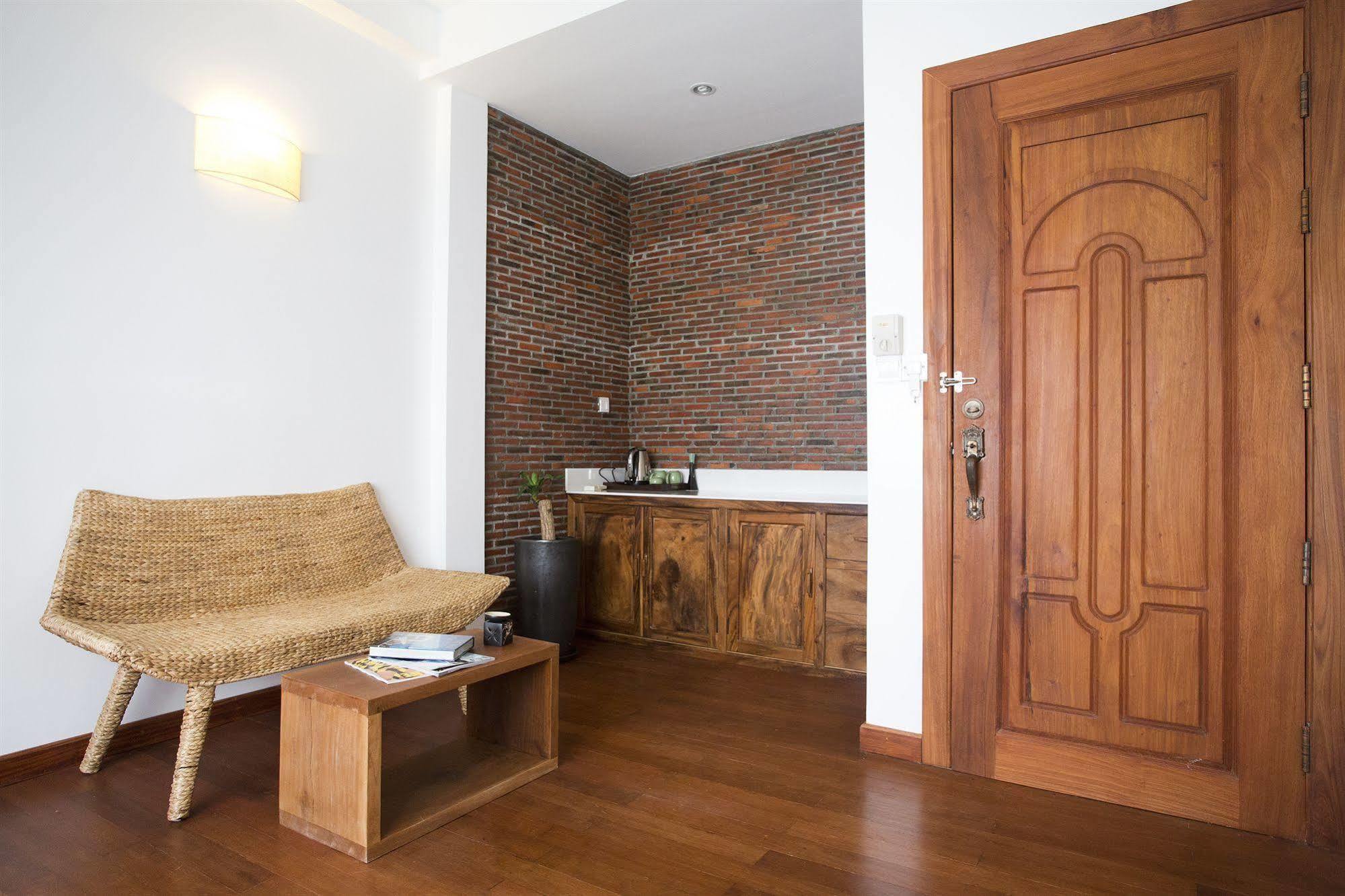 Casa Villa Independence Phnom-Penh Buitenkant foto