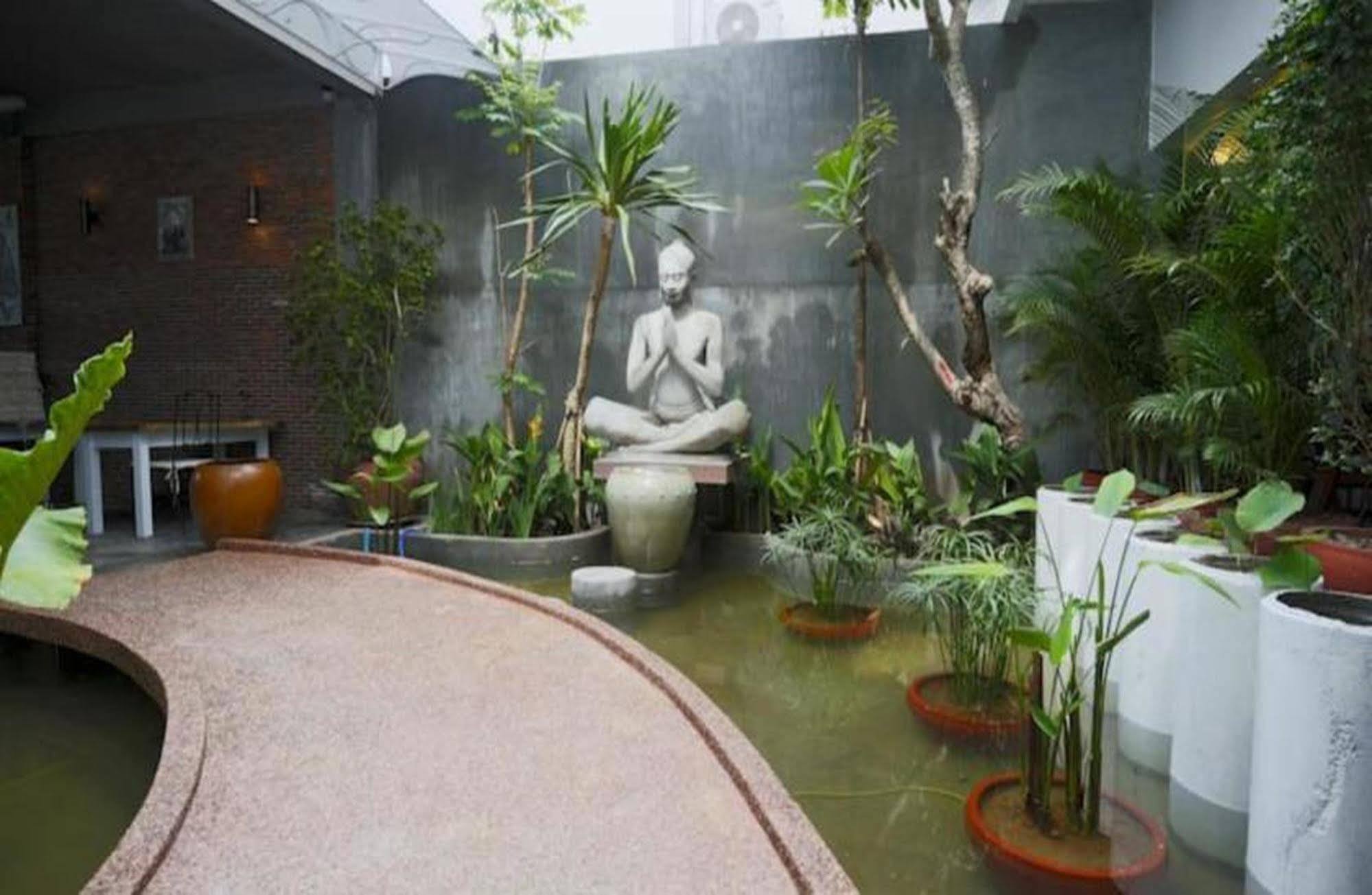 Casa Villa Independence Phnom-Penh Buitenkant foto